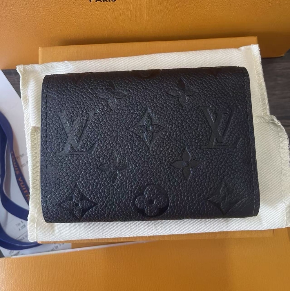 Louis Vuitton Victorine Wallet - Picture 2 of 10